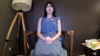 女学生SM开腿调教娇喘视频(大鸟十八)撸先生的第一次在浴室被玲酱撸